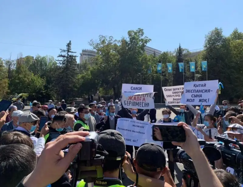 Алматы әкімдігі бейбіт митингтер өткізуді қолдайды