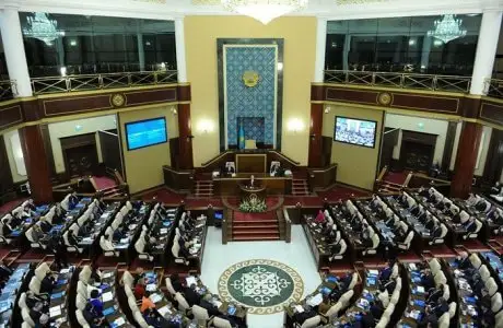 Парламенттегі 40 пайыз әйелдер отбасымызды ойрандар ма екен?!