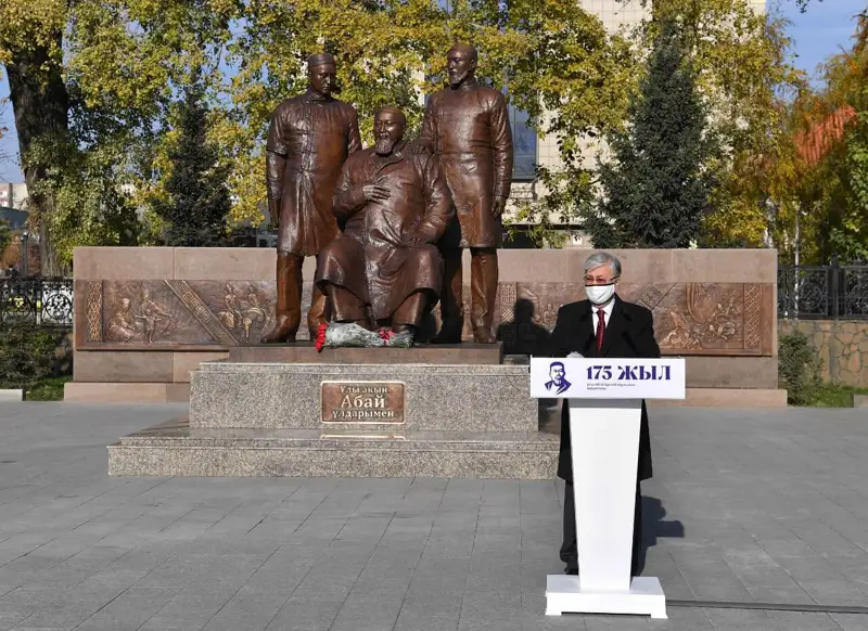 Семейде Абай ұлдарының аты жоқ ескерткіші ашылды
