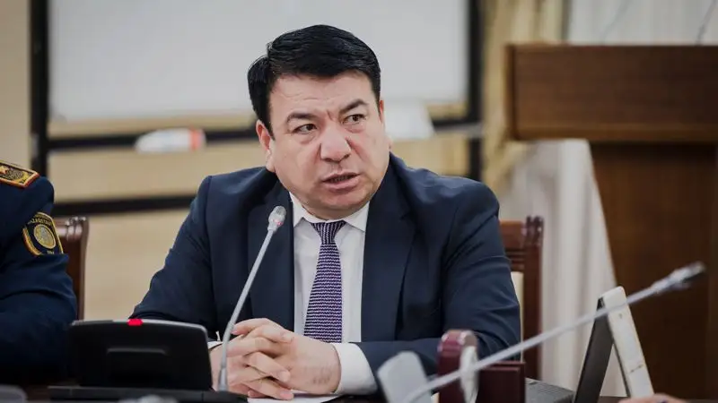 Бейсембаевтың өзі хиджаб киіп кете жаздады