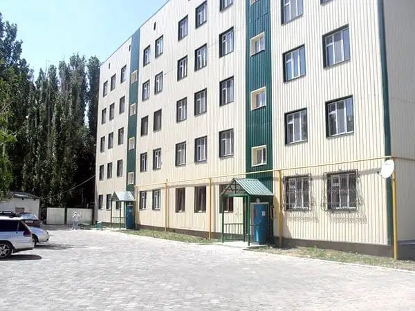 Қырық кісі бір жақ, «Бином» бір жақ