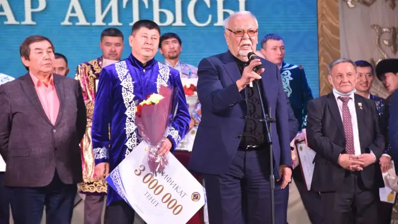 Жезқазған ақыны Қарағандыда өткен республикалық айтыста Бас жүлде иегері атанды