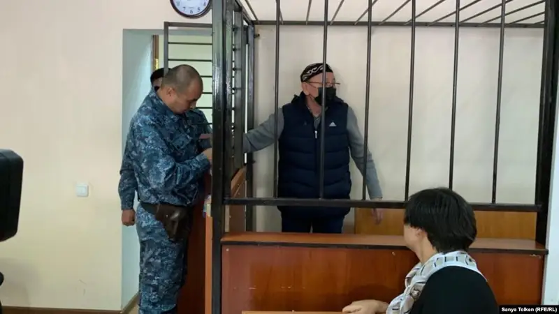 Прокурор ҚДТ жайлы жазбалары үшін айыпталған белсендіге 1,5 жыл сұрады