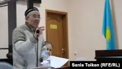 Белсенді Қайырлы Омар бостандыққа шықты