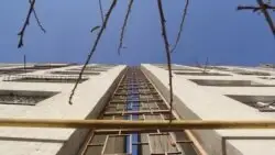 &amp;quot;Құлап кете ме деп қорқамыз&amp;quot;. Алматыда көпқабатты тағы бір үй қисайды