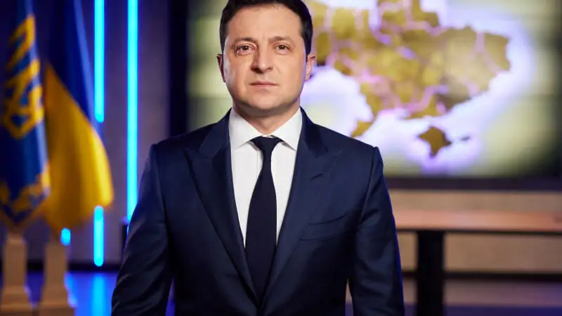 Зеленский Украинада жаппай жұмылдыру жүргізілетіні туралы қаулы шығарды