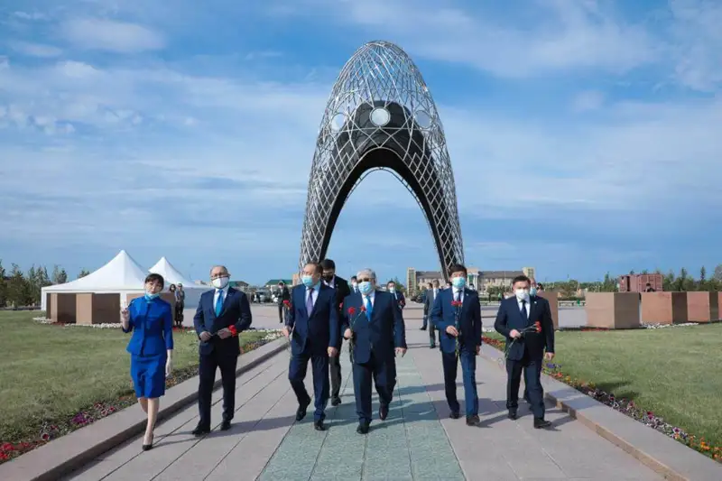 «Бұл нәубеттердің халқымызға тигізген зардабы орасан» – Бауыржан Байбек