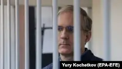 Мәскеуде прокурор тыңшылық жасады деп айыпталған АҚШ азаматын 18 жылға соттауды сұрады