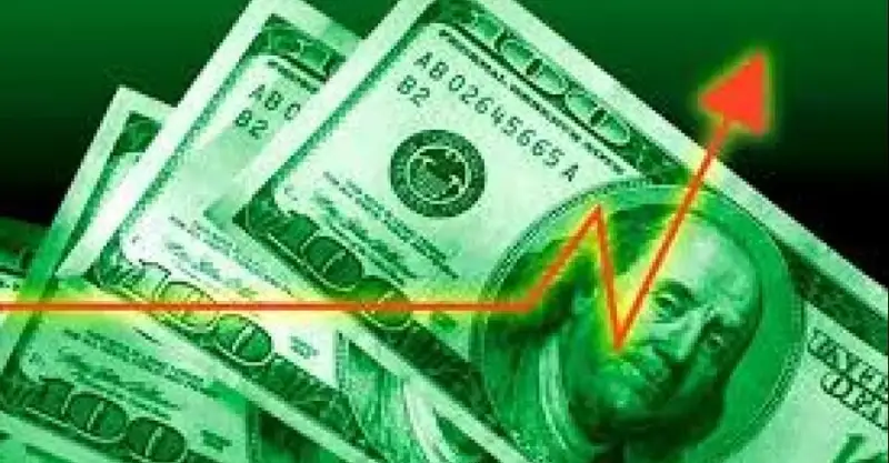 Доллар қымбаттап жатыр, теңге теңселе бере ме?