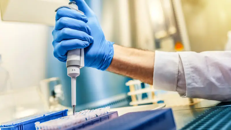 Еуропада коронавирустың жаңа түрі Эрис тарала бастады.  Оның жалпы белгілері қандай?