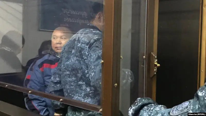 Батырбеков сот алқасының төрағасына қарсылық білдірді