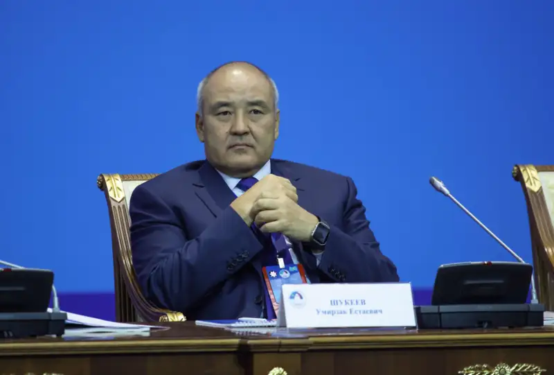 Тоқаев Шөкеевтің отставкасын қабылдады