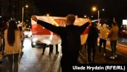 Ұрып-соғуды тоқтатыңдар!. Беларусьте сәрсенбі күні де наразылық акциялары жалғасты