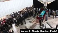 Ұшақ апатынан қаза болған марқұмдарды соңғы сапарға шығарып салды