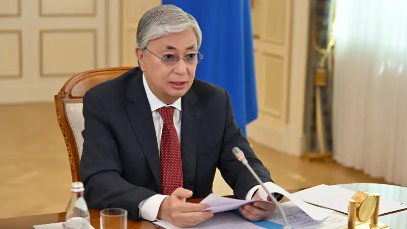 Тоқаев: Қазақстан атауындағы -стан сөзін жат деп санау - қисынсыз