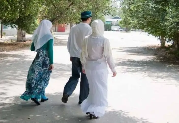 Өзбекстанда көп әйел алу мәселесі қызу талқыланып жатыр