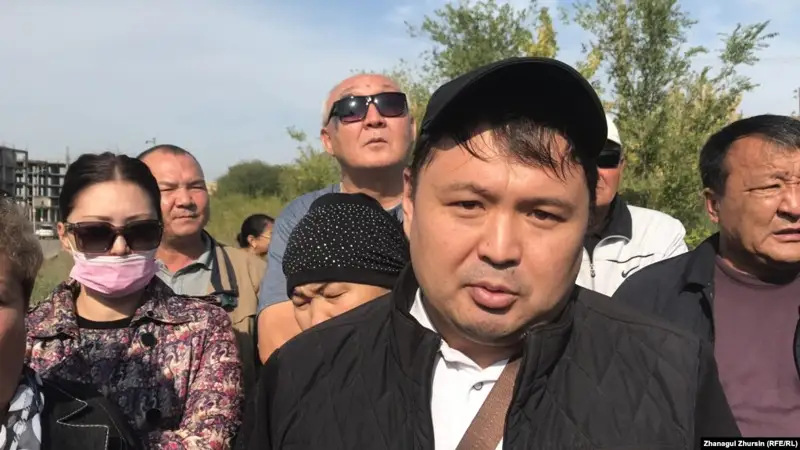 Ақтөбеде бір топ азамат әділетсіз сот үкіміне наразылық білдірді