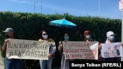 Нұр-Сұлтанда арнайы жасақ акцияға шыққан белсенділерді ұстап әкетті