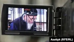 Қырғызстан соты құқық қорғаушы Азимжан Асқаровты түрмеде қалдырды