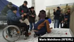 Оралда белсенділер ұшақ апатынан қаза болғандарды еске алды