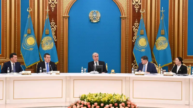 Көптеген өрескел қате жібердік - Тоқаев латын әліпбиіне көшу туралы