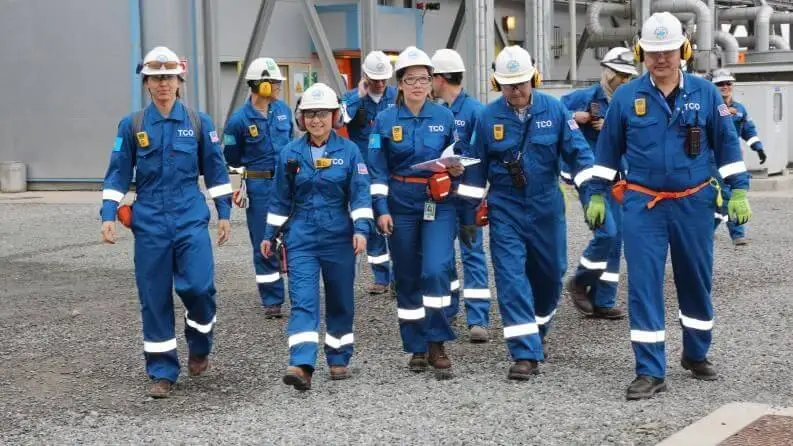 TENGIZCHEVROIL жергілікті халыққа шекесінен қарайды