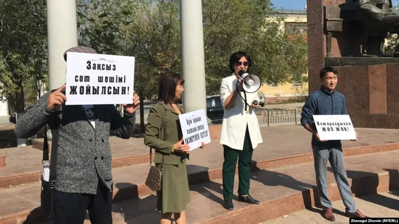 Ақтөбедегі алғаш рұқсат етілген митингіде сотта қазақ тілінің сирек қолданылуы айтылды