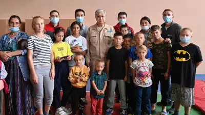 Тоқаев зардап шеккендермен кездесті