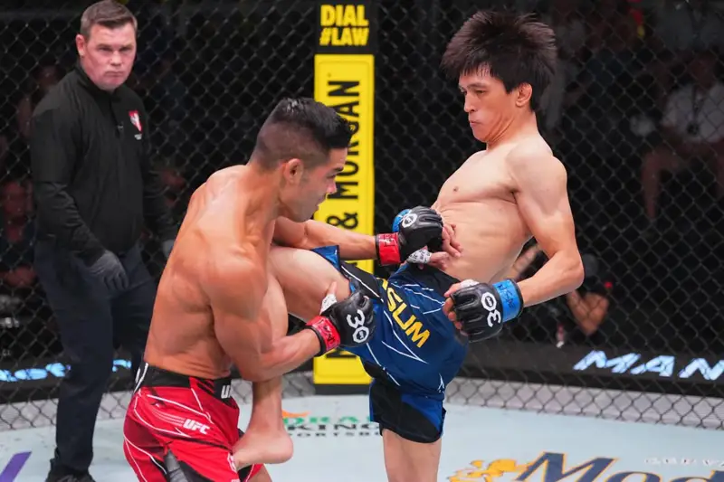 Азат Мақсұм UFC-дегі алғашқы жекпе-жегінде қанша гонорар алды