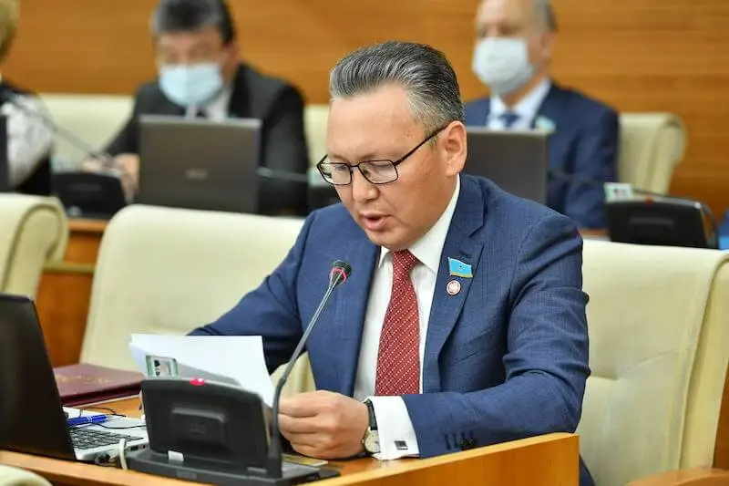 Еңбек министрлігінің атауын бюджетті халықтан қорғау министрлігі деп өзгерту ұсынылды