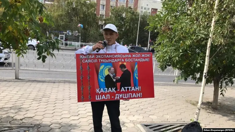 Нұр-Сұлтан мен Шымкентте полиция митинг өтетін орында ондаған адамды ұстады