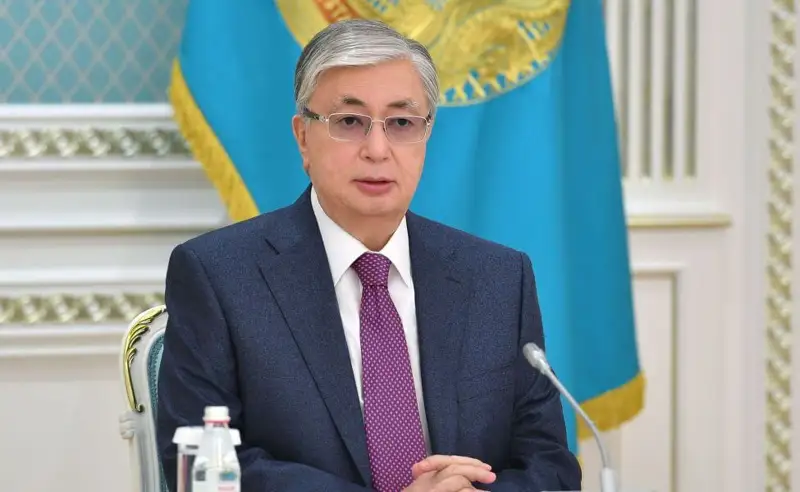 Президент шахтада қаза тапқан жұмысшылардың отбасыларына көңіл айтты