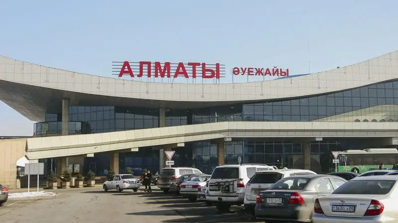 Алматы әуежайында рейстер шегеріліп жатыр