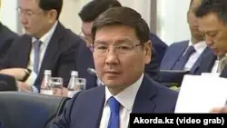 Тоқаевтан сөіс алған цифрлық даму министрі Жұмағалиев қызметінен кетті