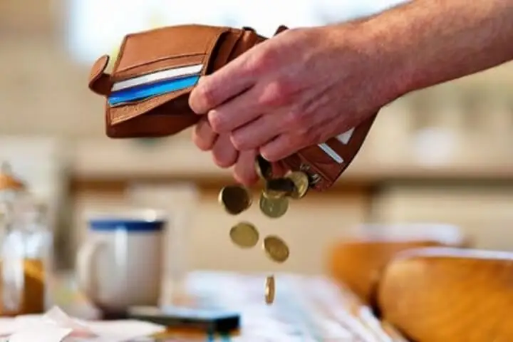 Халық ет пен нанды үнемдей бастапты