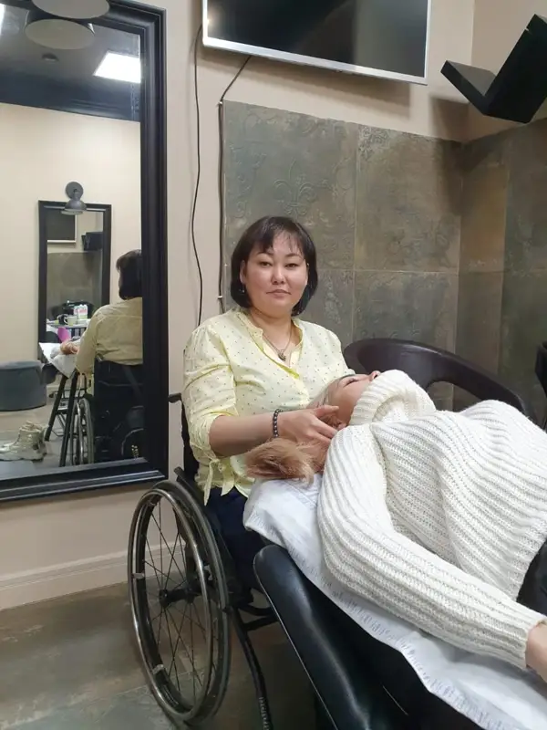 Жаңаөзендік массажист:«Мен адамдарға көмектесуді жөн көрдім»