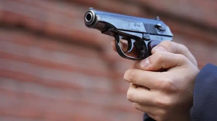 Шымкентте ер адам қала орталығында атыс ұйымдастырды