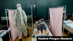 Қырғызстанда бір күнде 70 медқызметкердің КВИ жұқтырғаны расталған