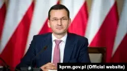 Польша премьері: Путин сталинизмді ақтағысы келеді