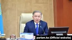 Заң жобасы: Партияны тіркеуге қажет төменгі шек 40 мыңнан 20 мыңға дейін қысқарды