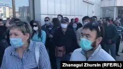 Ақтөбеде сатушылар көлік бөлшектерін сататын базарды ашуды талап етті
