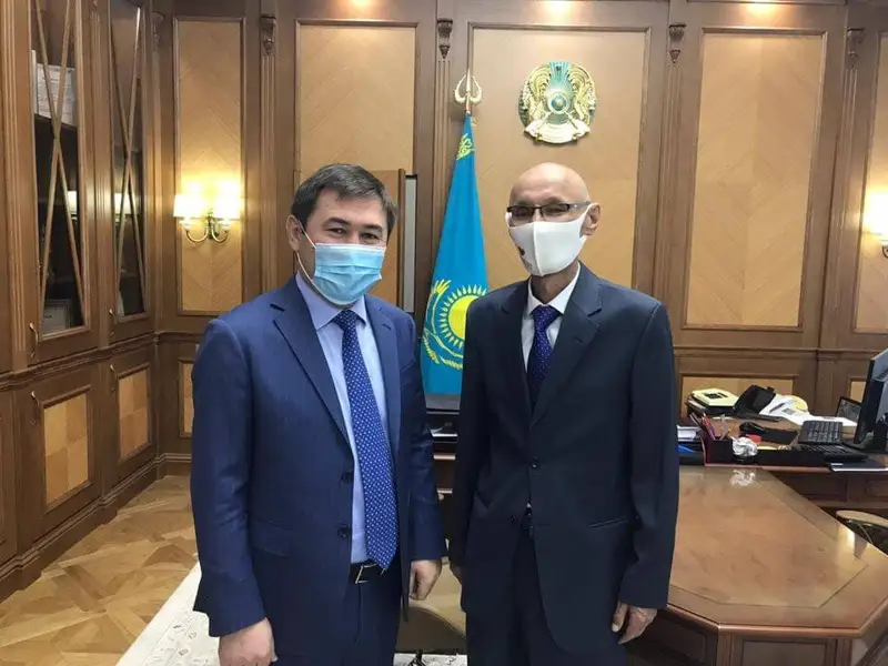 Әйтенов мұғалімді өзіне кеңесші етіп алды