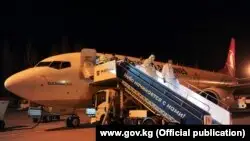 Бішкек пен Ташкент халықаралық бағыттар бойынша жолаушылар тасымалдауды шектеді