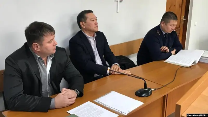Бұрынғы премьер-министр Ахметов мерзімінен бұрын толық босатуды сұрады