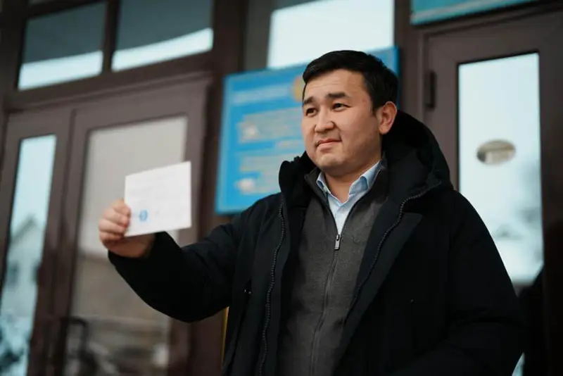 Әсет Матаев Парламент депутаттығына кандидат болып тіркелді