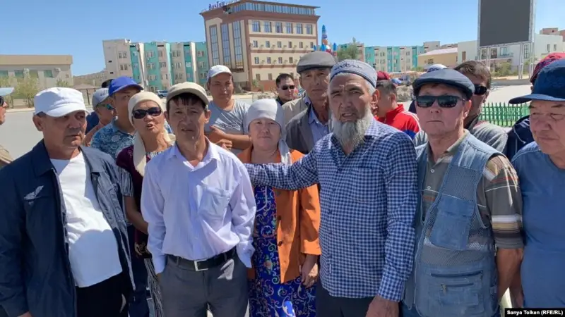 Митингі қарсаңында Жаңаөзен белсенділері полициядан ескерту ала бастады