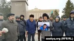 Оралда белсенділер Дулат Ағаділді еске алды