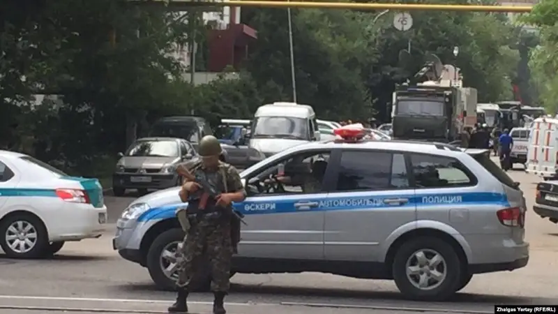 Алматыда теракті ұйымдастырмақ болды деген 7 тәжік азаматы сотталды