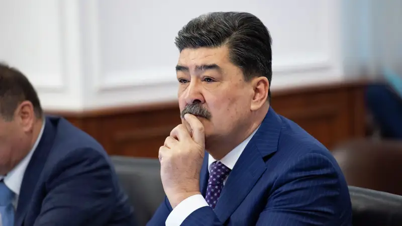 Экология және табиғи ресурстар министрлігін кім басқарады?