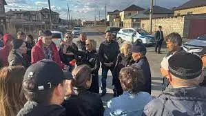 Күнгейдегі қазандықтың мәселесі жырға айналды